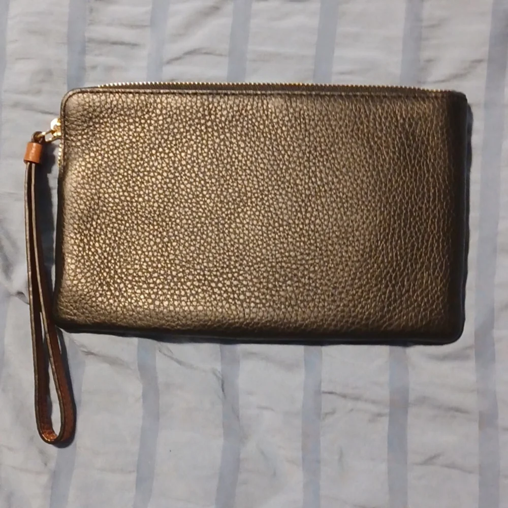 Wallet - Picture 2 of 3